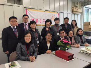 韓国の方にPJを紹介しました